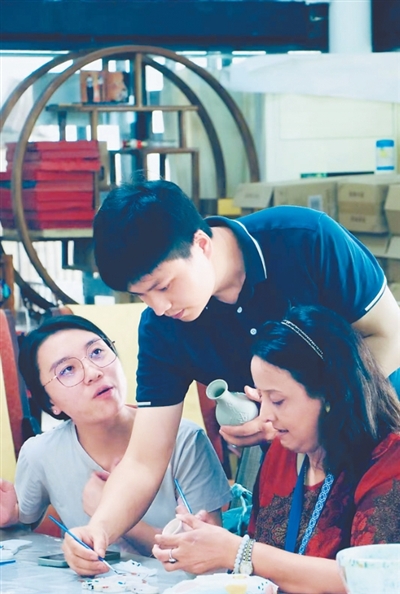 守住传统的根_长出创新的芽（乡见） 图1