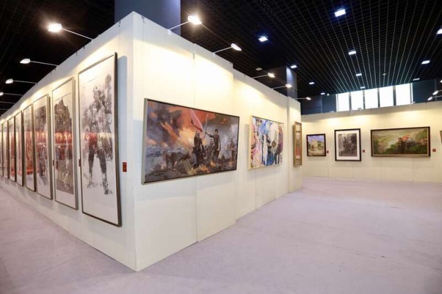 “铭记历史_圆梦中华”第十四届大美西城美术作品展在京举办 图2