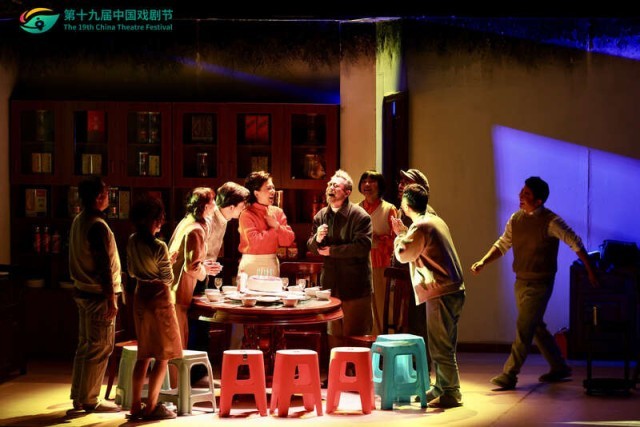 话剧《谁在敲门》获第十九届中国戏剧节优秀剧目奖 图2