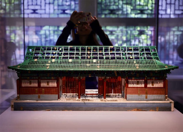 古人做的紫禁城圆明园纸质建筑模型，能有多精致？ 图1