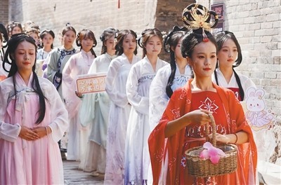 追着月亮的旅行（文化中国行） 图3