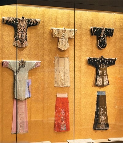 领略马面裙的古韵今风 图2