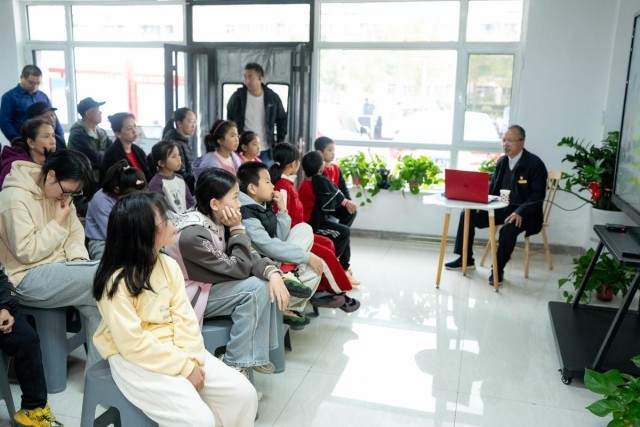 宁夏图书馆：文化传薪火_九九话重阳 图1