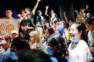 互联网时代大众喜剧：体现当代大众文化的精神温度 图2