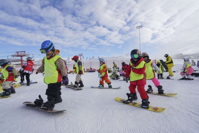 阿勒泰“雪假”首秀：孩子们的冬天被重新定义 图4