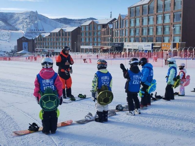 阿勒泰“雪假”首秀：孩子们的冬天被重新定义 图7