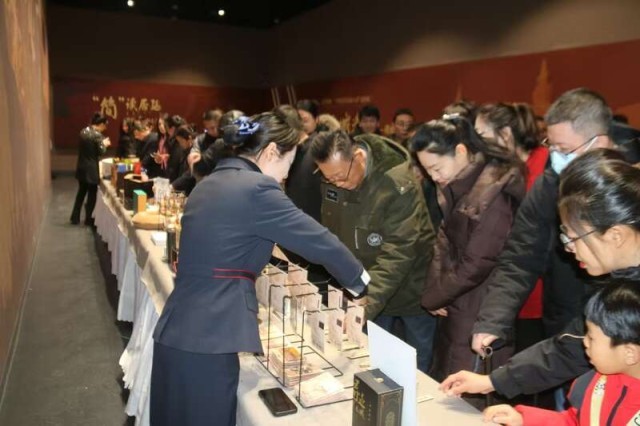 “‘简’读居延——居延遗址出土汉简专题展”在内蒙古博物院开展 图1