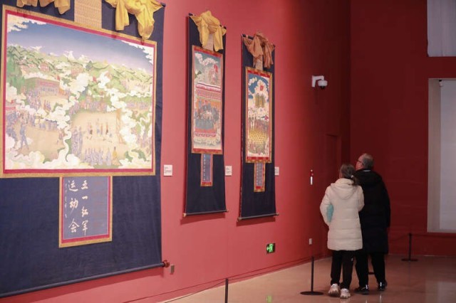 诠释红色非遗新篇，郎卡杰唐卡创新艺术展开幕 图2
