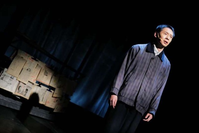 话剧《最后一间报刊亭》：一座亭，三十年 图3