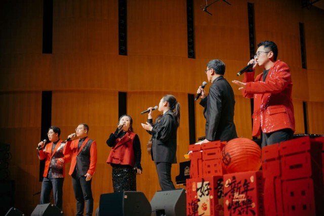 北京青年合唱团举办“流行碰撞经典”音乐会 图3