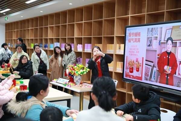 安徽合肥开展“悦读青春”暨非遗体验活动 图1