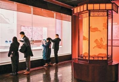 来山西博物院“相马”纳福 图1