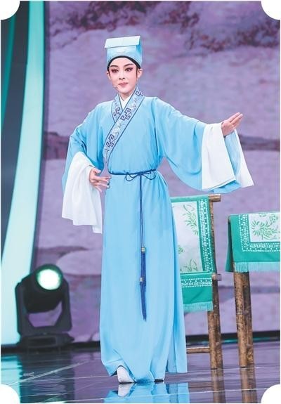 浙江嵊州下王镇，文艺成为村民生活的重要部分_在乡间，唱越剧看山水（文艺赋美乡村） 图1