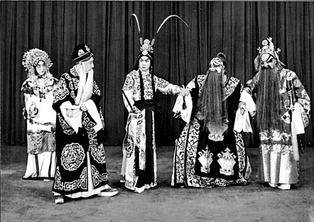 经六十七年沉淀_集诸家流派大成——北京京剧院保留剧目《赵氏孤儿》 图1