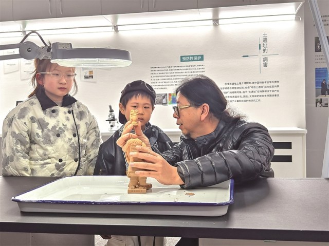 把文保实验室“搬”进展厅 图2