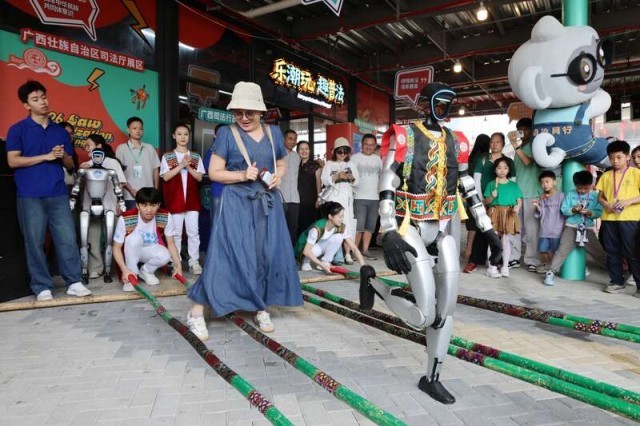 青春赴盛会_潮玩三月三 图8