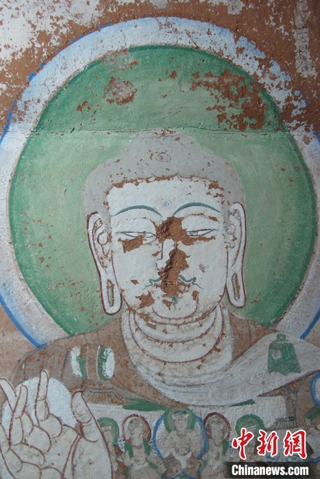 ����ͼΪ2014��9��3�գ������յ����⳵�а���ʯ��һ����ױڻ��޸����Ч���� <a target='_blank' href='/'><p  align=