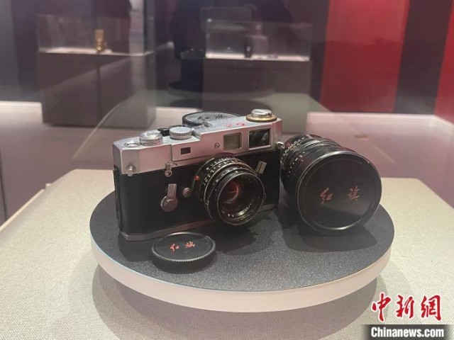 百余台古董相机珍品杭州展出系海外侨胞收藏