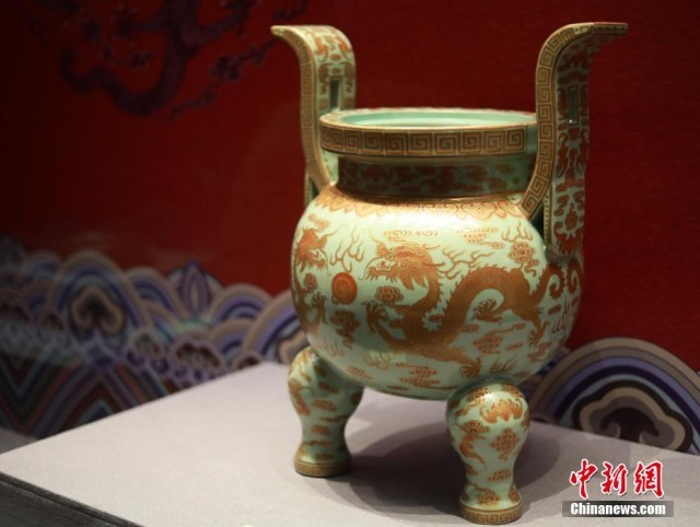 時尚經典潮流服裝（時尚經典潮流服裝品牌）