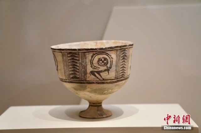古代东西文雅交换中的陶瓷艺术展览正在北京展开
