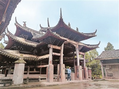 让更多年轻人爱上历史文化 