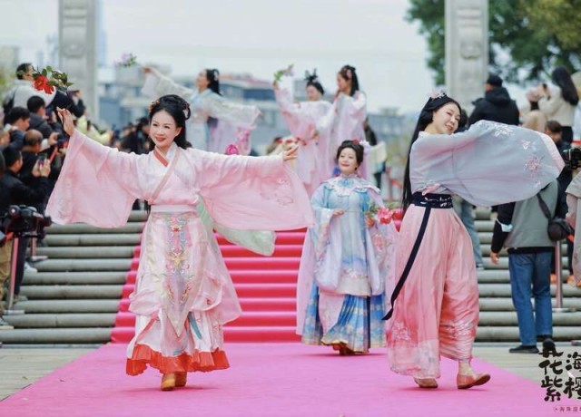 宫粉紫荆与樱花共绘春日画卷，广州海珠湿地2025花朝节启幕 